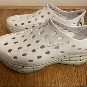 Men’s Kane’s recovery shoes - size 9